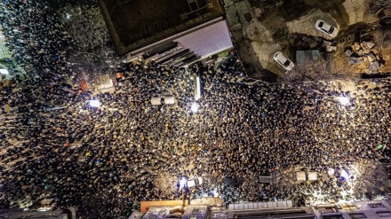 STUDENTI PROTESTVOVALI ISPRED RTS-A ZBOG IZVJEŠTAVANJA O LOKALNIM IZBORIMA