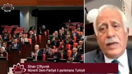 Nêhrînên Dem Partiyê digel nêhrînên AKP û MHP'yê li bara hevdîtina bi Ocalan ra ne wek hev in