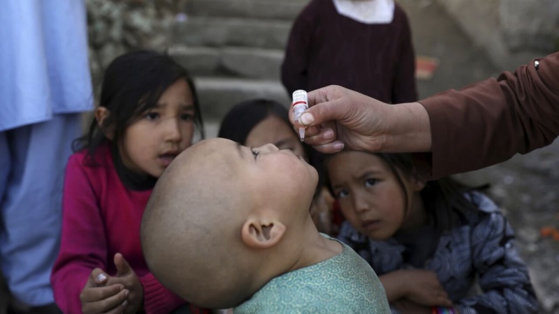 واکسیناسیون فلج اطفال در مرزهای افغانستان برای بازگشت‌کنندگان
