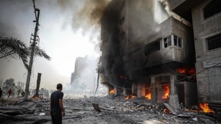 پێشێلکرانی بەربڵاوی ئاگربەس لە غەززە، هێرشی ئاسمانی، دەریایی و زەمینی ئیسرائیل بۆ سەر خان یونس