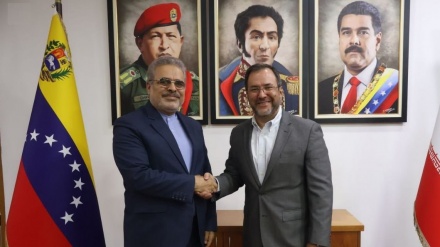 تشکر ونزوئلا از ایران برای حمایت در برابر تهدید‌های آمریکا