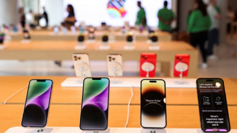 ہندوستان ؛ حکومت فونز میں سیٹلائٹ لوکیشن ٹریکنگ لازمی کرنے پر غور کر رہی ہے