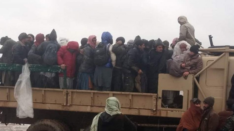 حکومت سرپرست : نیروهای سرحدی مانع از ورود غیرقانونی بیش از ۵۳۰ مهاجر افغان به ایران شدند