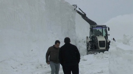 Li dewerên kurdnişîn ên Tirkiyê, Rêyên bi sedan gundan hatin girtin
