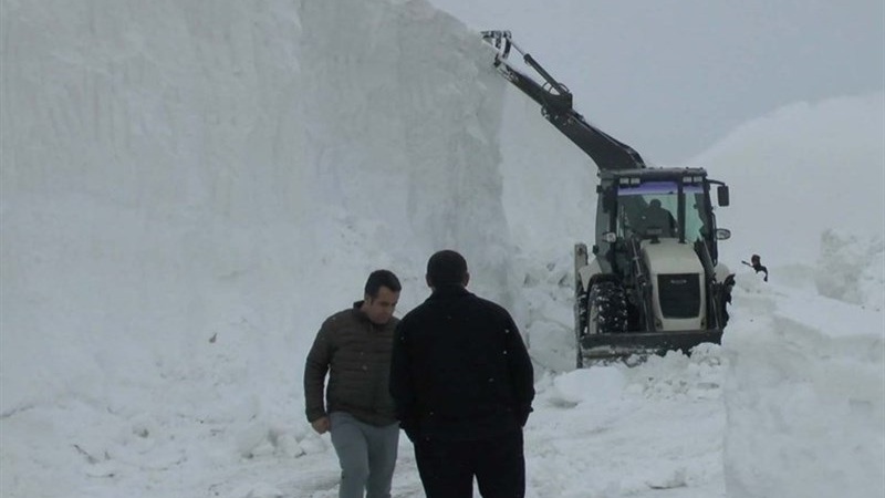 Li dewerên kurdnişîn ên Tirkiyê, Rêyên bi sedan gundan hatin girtin