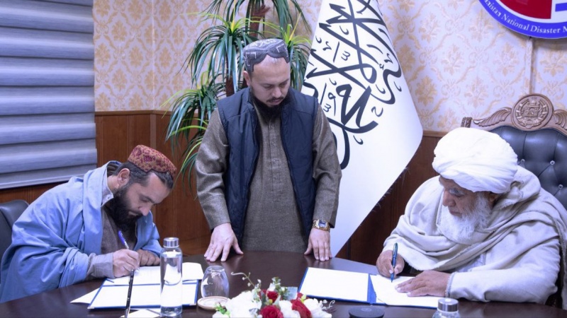 تفاهم‌نامه ۲۰۰ هزار دالری برای زلزله‌زدگان سمنگان