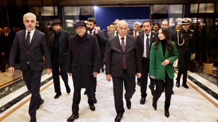 پاکستان کے صدر آصف علی زرداری عراق کے چار روزہ دورے پر بغداد پہنچ گئے