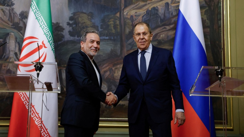 ایران اور روس کا تعاون مکمل طور پر اسٹریٹیجک: روسی مبصر آنتون مارداسوف