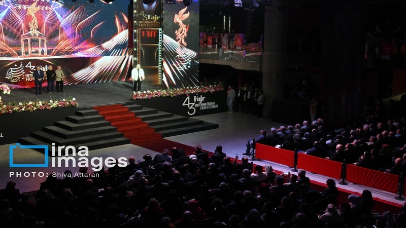 منتخب فنکاروں کی قدردانی اور سیمرغ ایوارڈ کی تقسیم کے ساتھ 43 واں بین الاقوامی فجر فلم فیسٹیول  اختتام پذیر