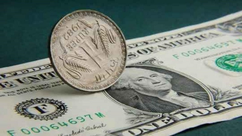 ہندوستان: روپے کی قدر میں ریکارڈ گراوٹ، ڈالر 90 روپے سے بھی مہنگا، حکومت پر کانگریس کی شدید تنقید