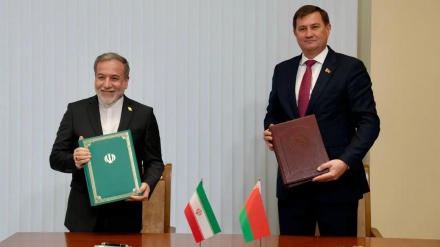 İran və Belarus xarici işlər nazirləri ikitərəfli əlaqələrin inkişafından məmnunluqlarını bəyan ediblər