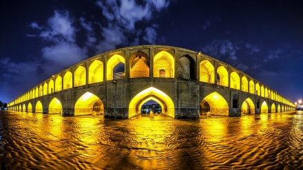 اصفہان ۔ سی و سہ پل