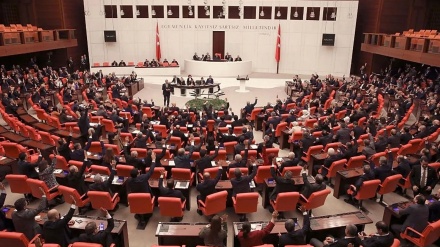 Hikûmeta Tirkiyê daxwaza betalkirina parêzbendiya parlemanî ya 22 nûnerên opozîsyonê kir