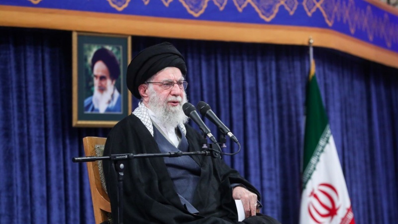  AJATOLLAH HAMENEI: IRAN I IRANSKI NAROD SU META MEKOG RATA NEPRIJATELJA