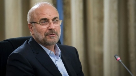 ایرانی پارلیمنٹ کے اسپیکر: ابراہام لنکن طیارہ بردار جہاز ایرانی حملوں کے بعد میدان چھوڑ کر پیچھے ہٹ گیا