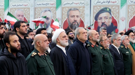 ڕێوڕەسمی ڕێزگرتن لە یادی شەهید سولەیمانی لە تاراندا