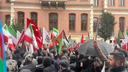  Lidarxistina kombûna berfire ya hevgirtina tev Îranê li Istenbolê 