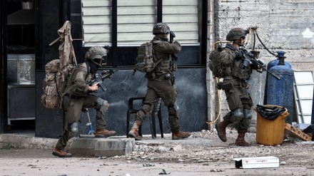 Sionist hərbçilər qərb sahilində bir məscidə hörmətsizlik ediblər