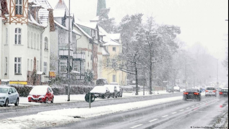 Li Berlînê kareba qut bûye, bi hezaran malbat ber sirrê mane