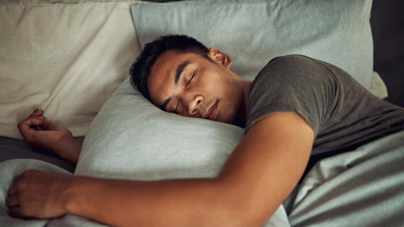 سردیوں میں سستی اور نیند کیوں بڑھتی ہے؟ جانئے سائنسی حقیقت