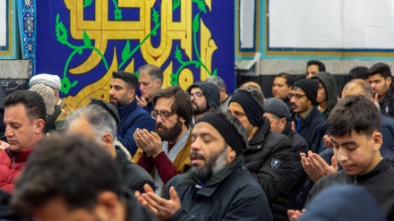 ئیعتیکاف لە حەرەمی پاک و پیرۆزی ڕەزەوی