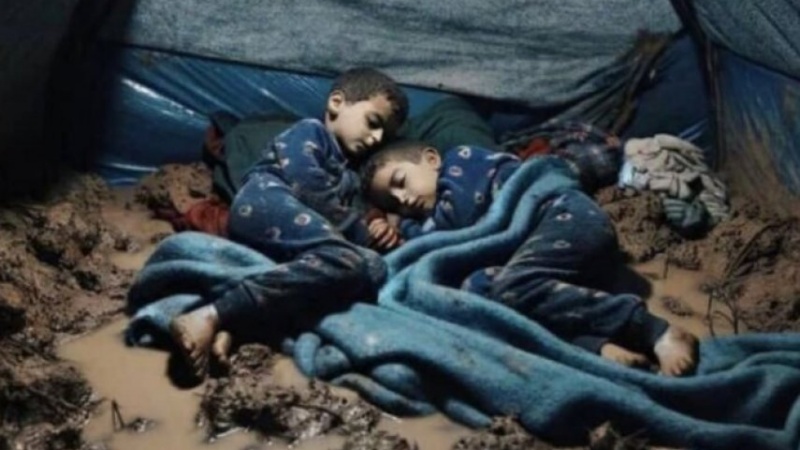 Şerê giştalî yê dagirkeran li dijî awareyên filistînî / Zarok ji ber seqemê can didin 