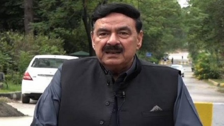 ریڑھی اور چھابڑی والوں پر رحم کیا جائے، ان کو بھی جینے کا حق دیا جائے: پاکستان کے سابق وزیر داخلہ شیخ رشید