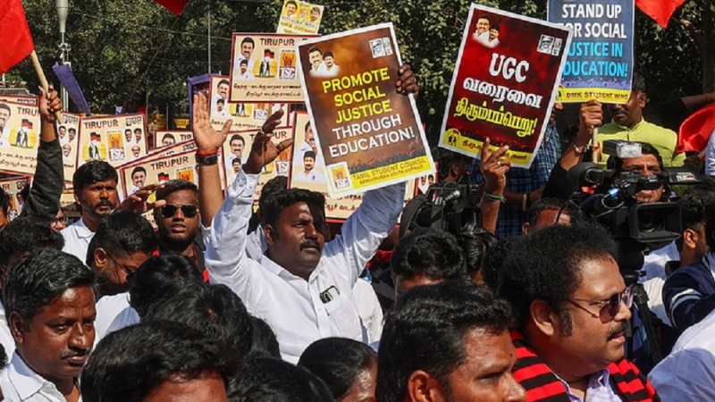 ہندوستان ؛ بہار اور اترپردیش سمیت مختلف ریاستوں میں نئے یو جی سی بل کے خلاف طلبہ کا احتجاج جاری