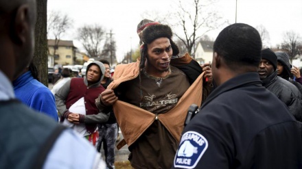 Nerazîbûna sernaserî ya gelê Amerîkayê bi dû kuştina welatîyekê