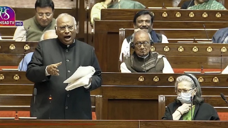 بلڈوزر سیاست اور اقلیتوں کو نشانہ بنانا مودی حکومت کی پالیسی ہے : ملکارجن کھڑگے