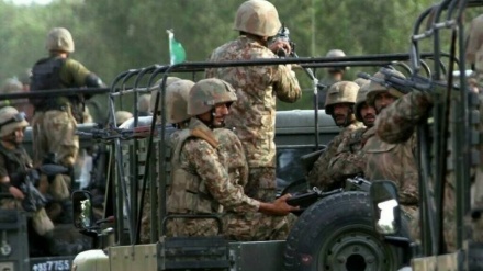 پاکستان: صوبۂ خیبر پختونخوا میں سیکیورٹی فورسز کے آپریشن میں 24 خوارج ہلاک