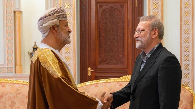 اسلامی جمہوریہ ایران کی اعلی قومی سلامتی کونسل کے سکریٹری کا دورہ عمان ، اعلی حکام سے ملاقات