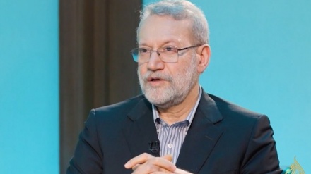 ایران اور امریکہ کے بالواسطہ مذاکرات کو صہیونی حکومت خراب کرنے کی کوشش کر رہی ہے؛ لاریجانی