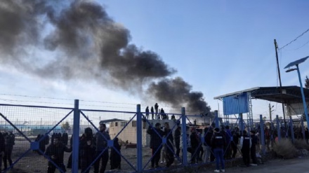 شام میں کیمپ سے ہزاروں افراد فرار، داعش کی بڑی تعداد بھی شامل