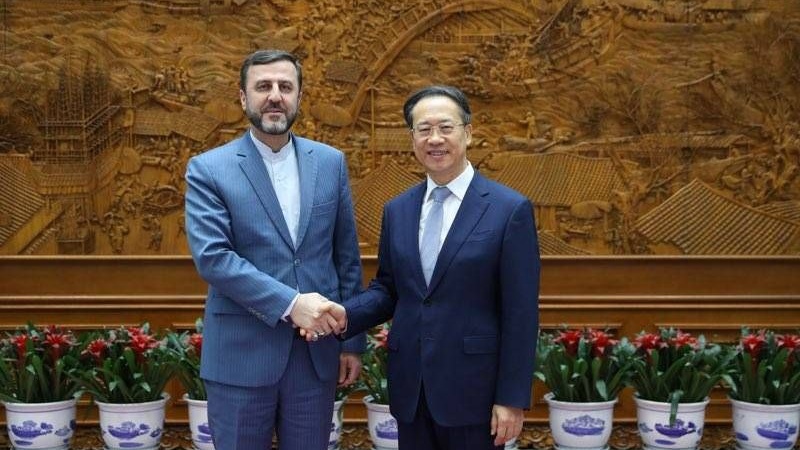 ایران اور چین کے نائب وزرائے خارجہ کی ملاقات؛ ایٹمی اور سیاسی معاملات کے سفارتی راہ حل پر زور 