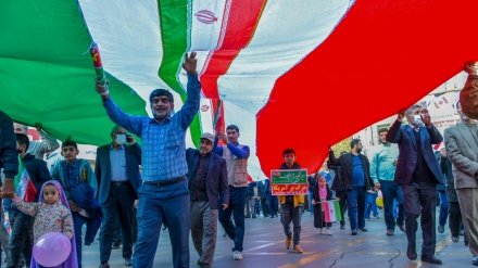 اس پرچم کے سائے تلے