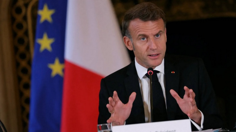 فرانسیسی صدر کا اشارہ: امریکہ اور یورپ میں کشیدگی، ڈالر کی حکمرانی پر نظر ثانی ضروری