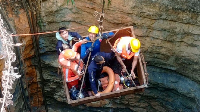 ہندوستان؛ میگھالیہ کوئلہ کان دھماکہ میں ہلاکتوں کی تعداد ستائیس تک پہنچ گئی۔