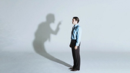 Rexneya avaker çi ye; em çawa rexne bigirin ku kesek aciz nebe?