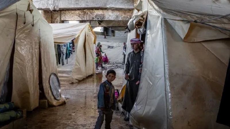 پارێزگاری ئیدلب: بەهۆی بارانبارینەوە زیاتر لە ١٠ کەمپی ئاوارەکان ژێرئاو کەوتوون