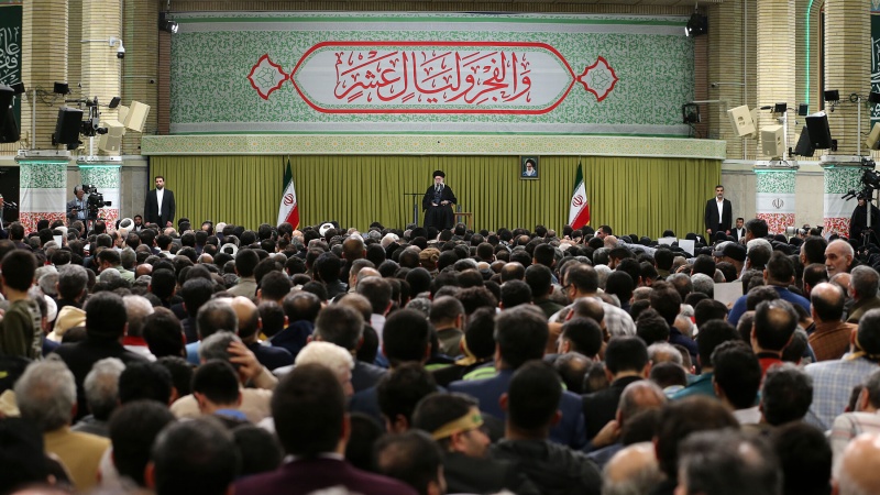 ڕێبەری مەزنی شۆڕشی ئیسلامی: بێتوو ئەمریکا شەڕێک وەڕێبخات، ئەمجارە شەڕەکە ناوچەیی دەبێت