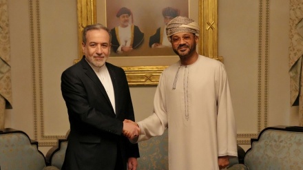 امریکہ کے ساتھ بالواسطہ مذاکرات سے قبل وزیر خارجہ سید عباس عراقچی کی اپنے عمانی ہم منصب سے ملاقات