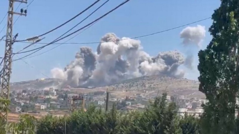 لبنان کے مشرقی اور جنوبی علاقوں میں صیہونی فوج کا حملہ ، کم سے کم بارہ افراد شہید اور متعدد زخمی