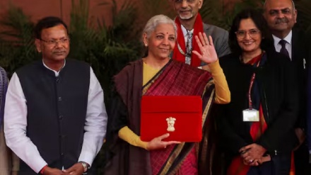 ہندوستان؛ نیا مالی بجٹ پارلیمنٹ میں پیش