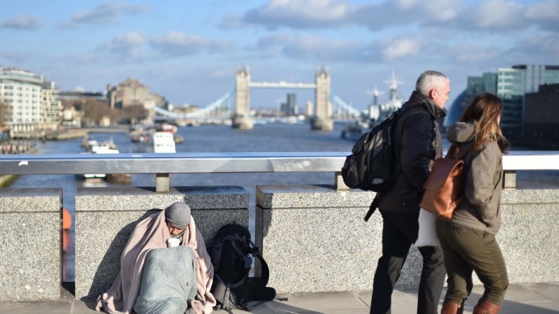 بەرزبوونەوەی ژمارەی پەنابەرانی بێ ماڵ و حاڵ لە ئینگلیز 