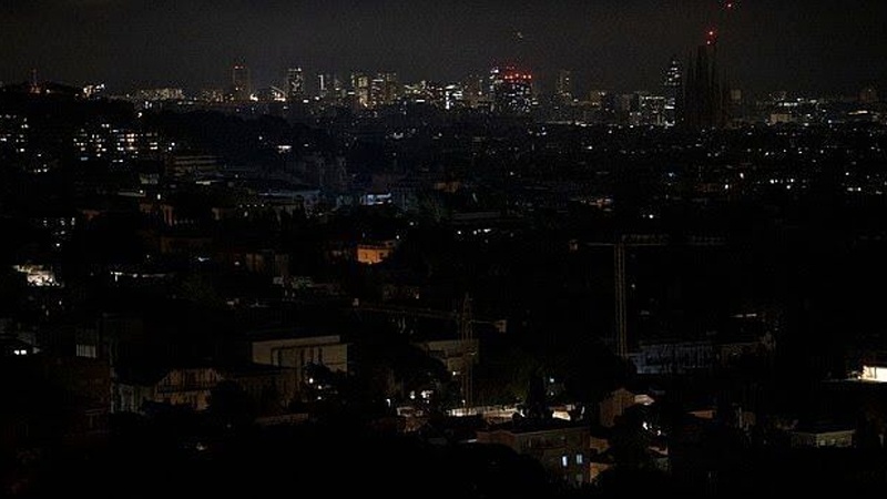 ایرانی حملے کے بعد شمالی تل ابیب میں اندھیرا