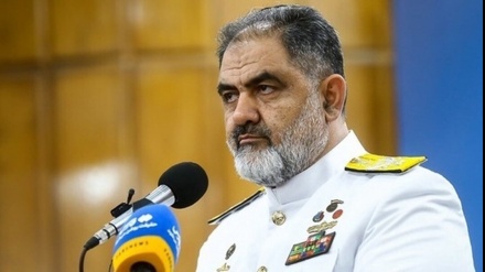 Iranska mornarica primorala nosač aviona Abraham Lincoln da promijeni kurs