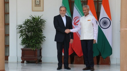 ایران اور ہندوستان کے وزرائے خارجہ کے درمیان ٹیلی فونی گفتگو