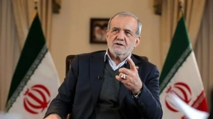 ٹرمپ کو ایرانی صدر کا انتباہ: تمھاری دھمکیوں کا  جواب میدان جنگ میں دیا جائے گا