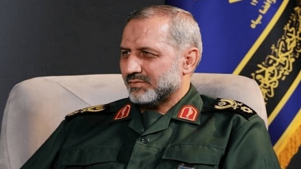 ایران کی فضائیہ کے سربراہ کا بیان: اسرائیل اور امریکہ کی تنصیبات پر حملے جاری ہیں.